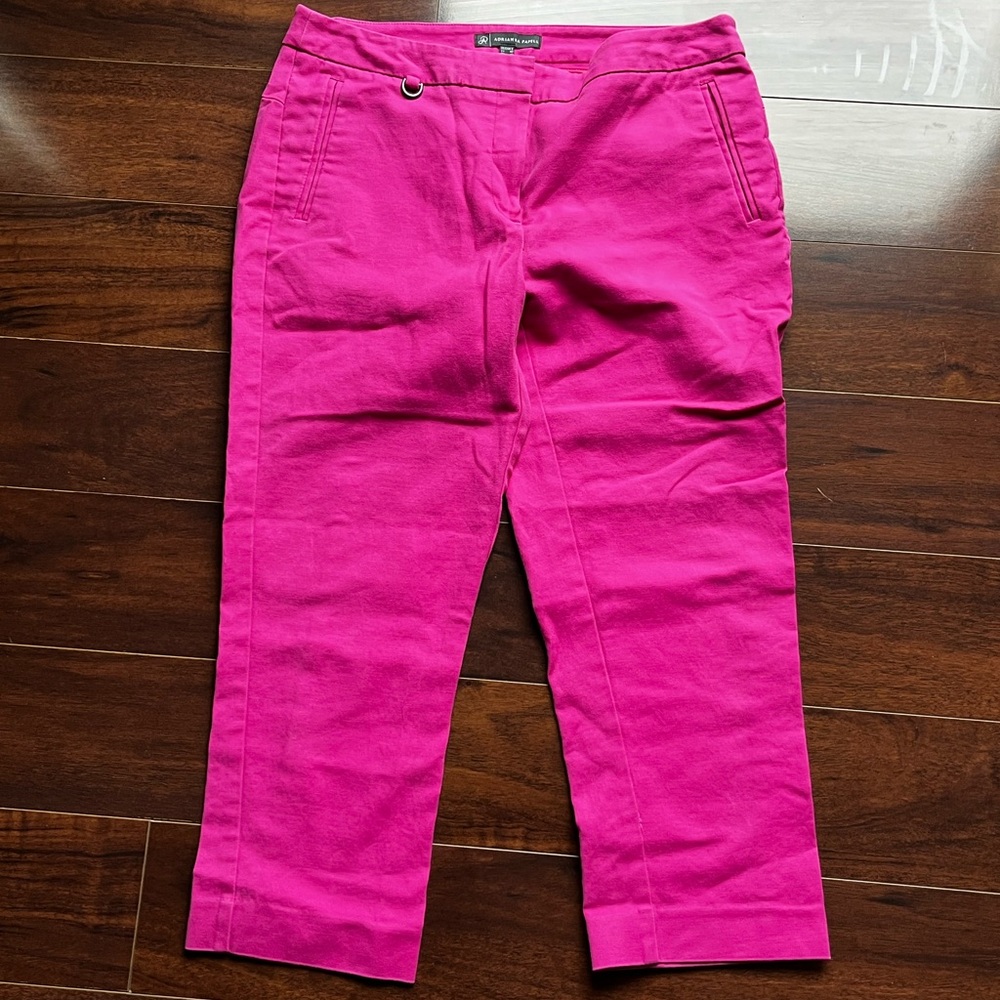 ⭐️EUC - Adrianna Papell - Hot Pink Capri Pants - Woman's Size 8